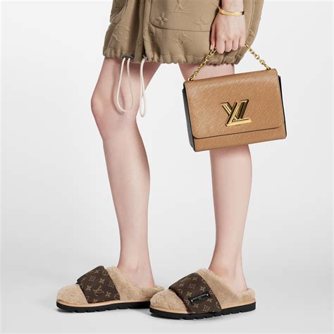 louis vuitton flat mule slippers